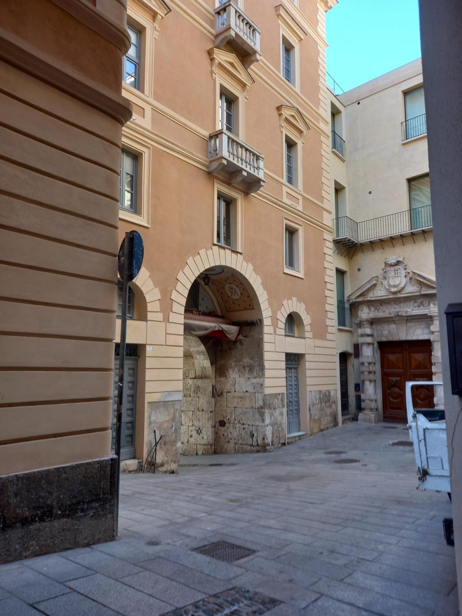 Residenze Palazzo Pes Apartment Cagliari Ngoại thất bức ảnh