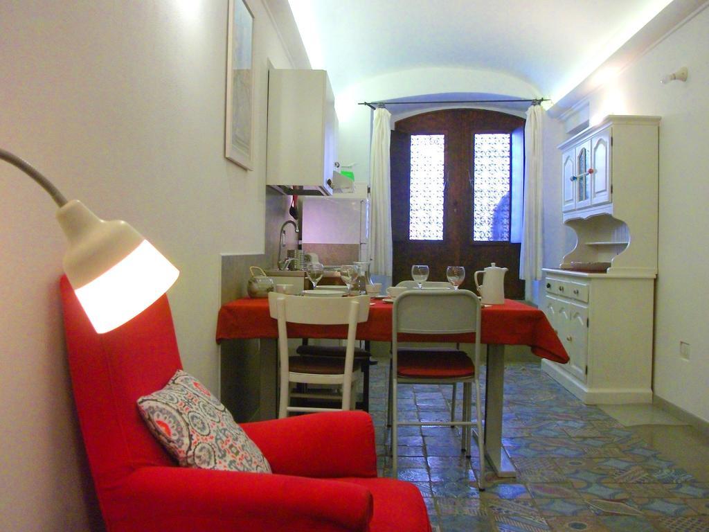 Residenze Palazzo Pes Apartment Cagliari Ngoại thất bức ảnh